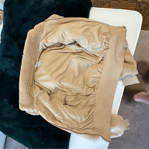 Women's Tan Sherpa Jacket - Picture 7 of 13
